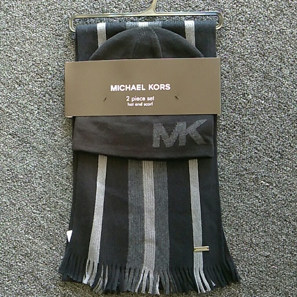 Michael Kors Other - Michael Kors hat and scarf set